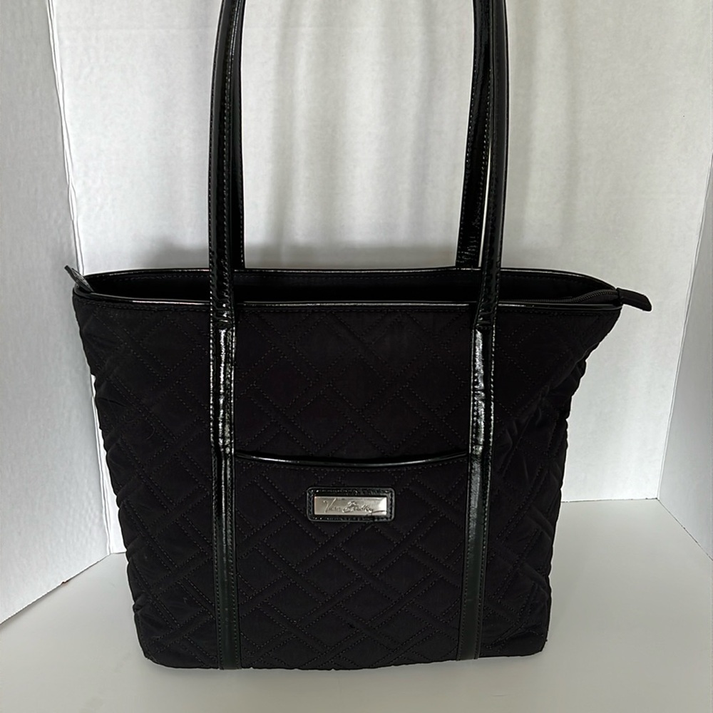 ❤️   VERA BRADLEY Quilted Shoulder/ Tote with Patent Trim - Like New Condition
